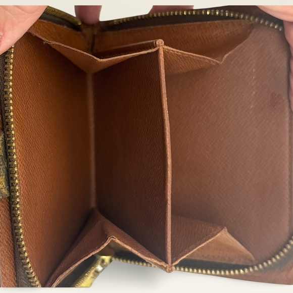 Louis Vuitton Gold and Brown Monogram Bifold Wallet w/ COA - Picture 14 of 16